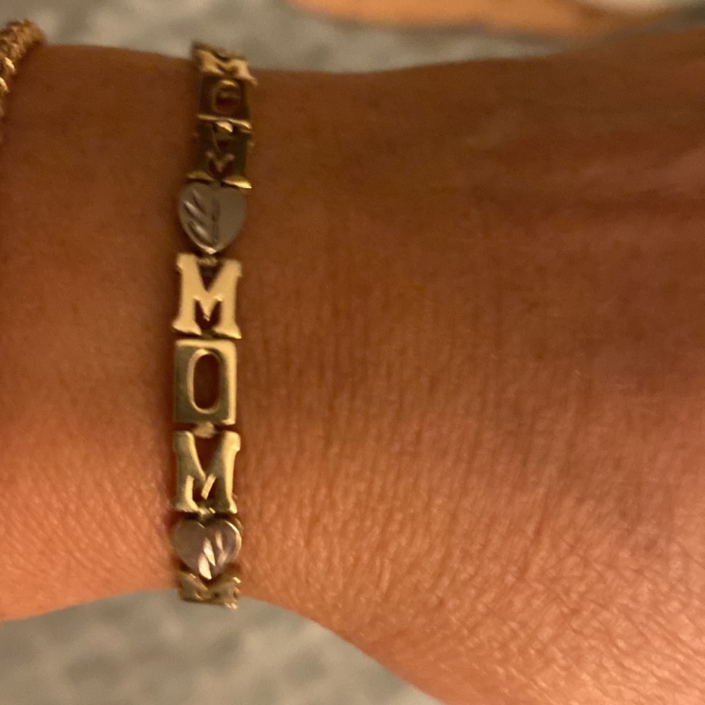 Solid 14kt Mom Bracelet Good Condition. - image 3